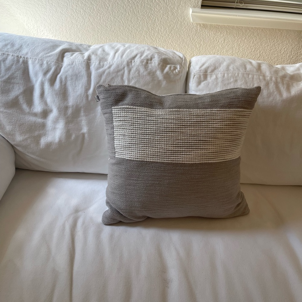 Decor pillow 💯Cotton by Hearh& Hand by Magnolia Collection 18x18